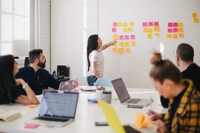 Combien coûtent les cours particuliers d'espagnol et le soutien scolaire après l'école ?